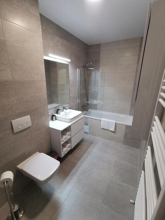Kronbed Apartments Braşov Buitenkant foto